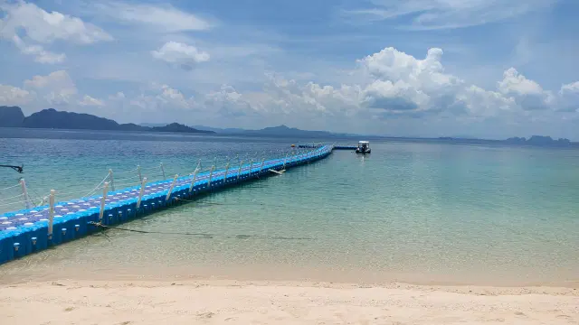 koh kradan beach