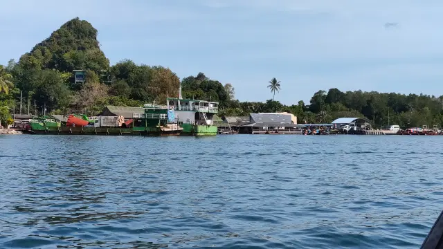 hat yao pier