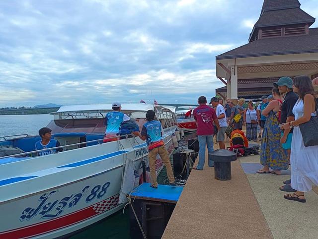 Satun Pakbara Saladan Pier