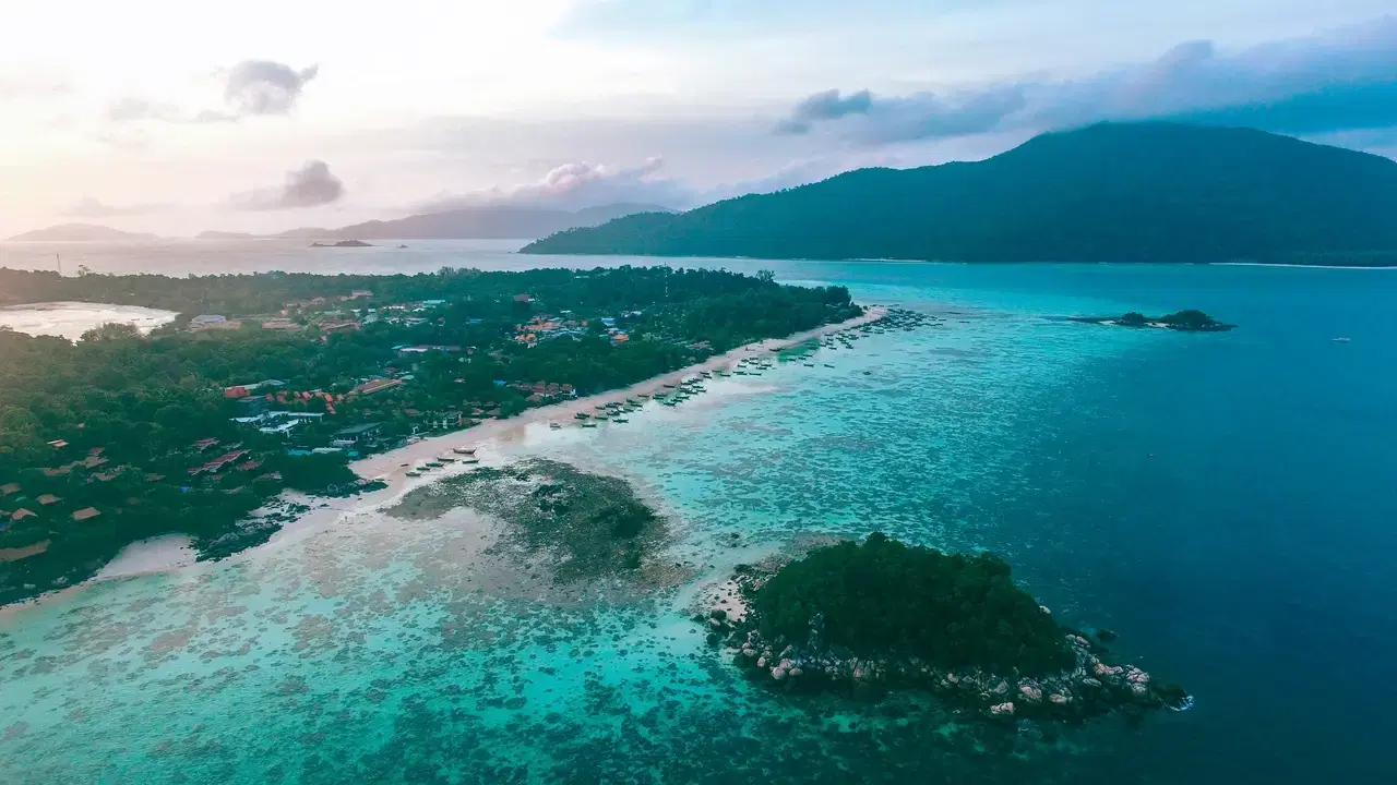 koh lipe immigration bundhaya Beach Destination