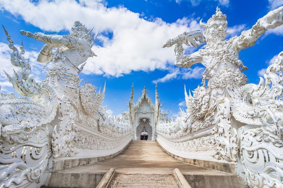 Chiang Rai Highlights Tour: White Temple, Blue Temple, Black House, Karen Long Neck Village & Wat Huay Pla Kang