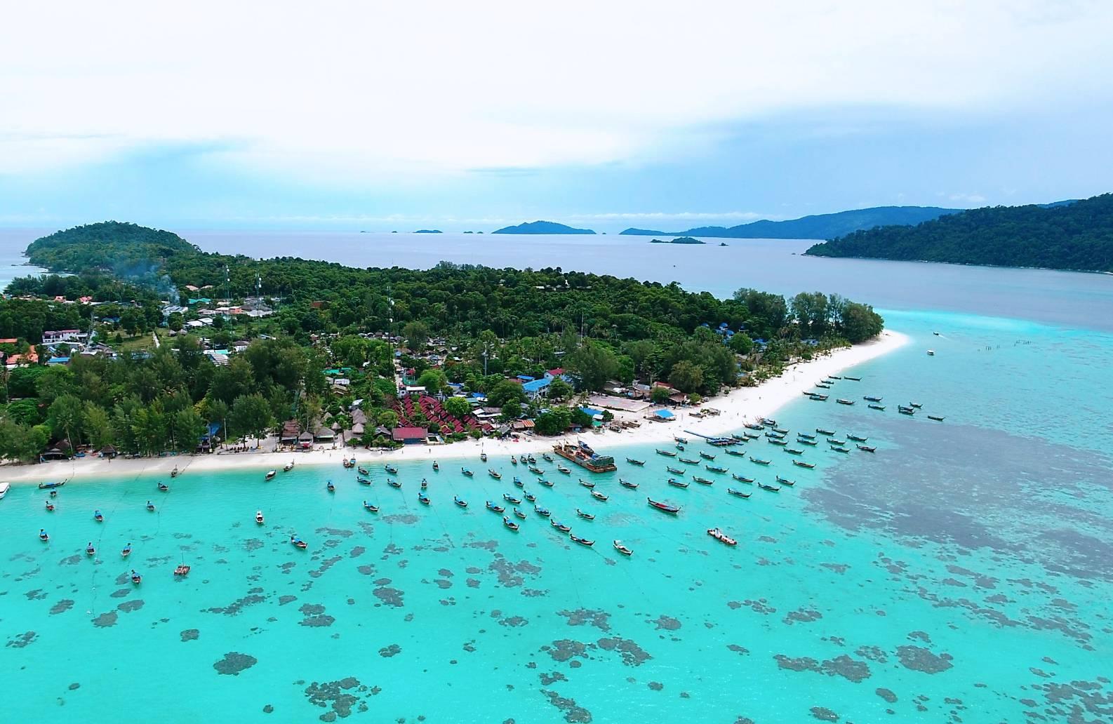 SmartEnPlus Blog: TravelGuide: Koh Bulon to Koh Lipe