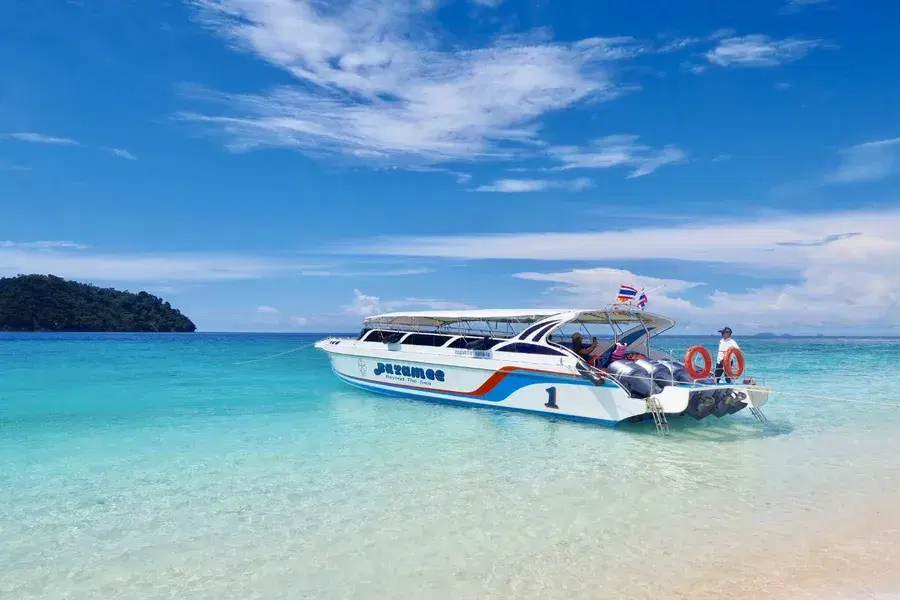 Check in Point  Baramee Speedboat’s Counter at Koh Lipe