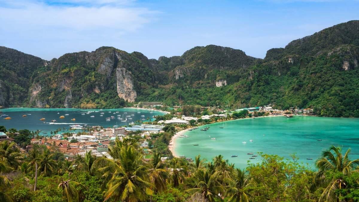 SmartEnPlus Blog: Travel Guide: Phuket to Koh Phi Phi