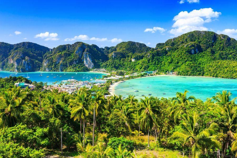 SmartEnPlus Blog: How to Get from Phuket to Phi Phi: A Complete Transportation Guide