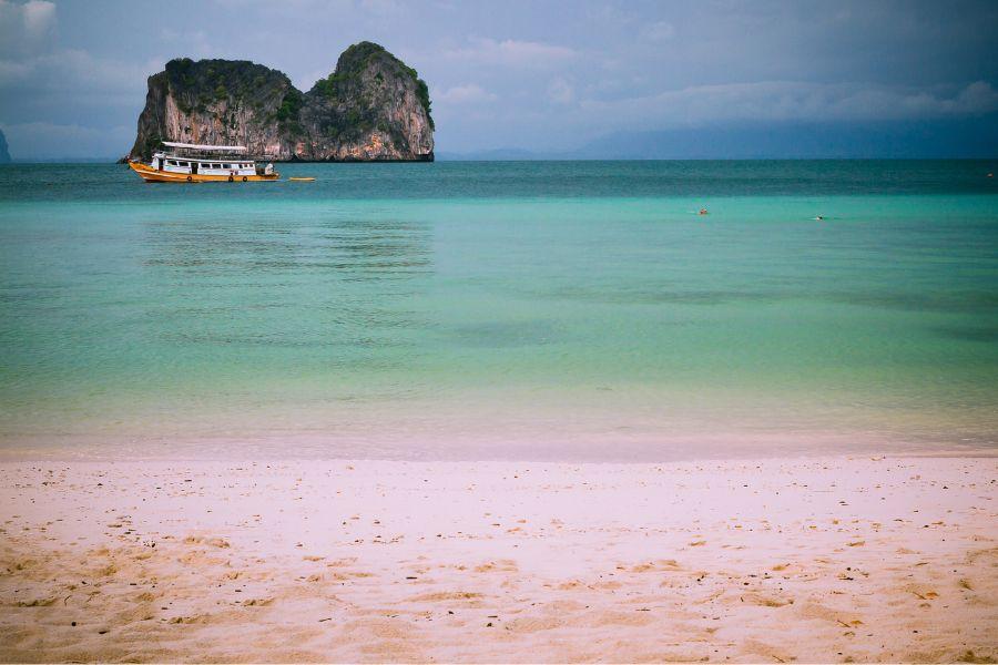 SmartEnPlus Blog: Transfer from Koh Lipe to Koh Ngai – Island Hopping Made Easy