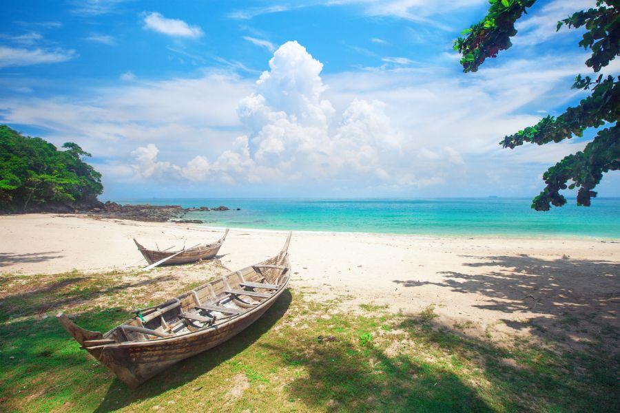 Phuket to Koh Lanta Travel Guide for Every Season