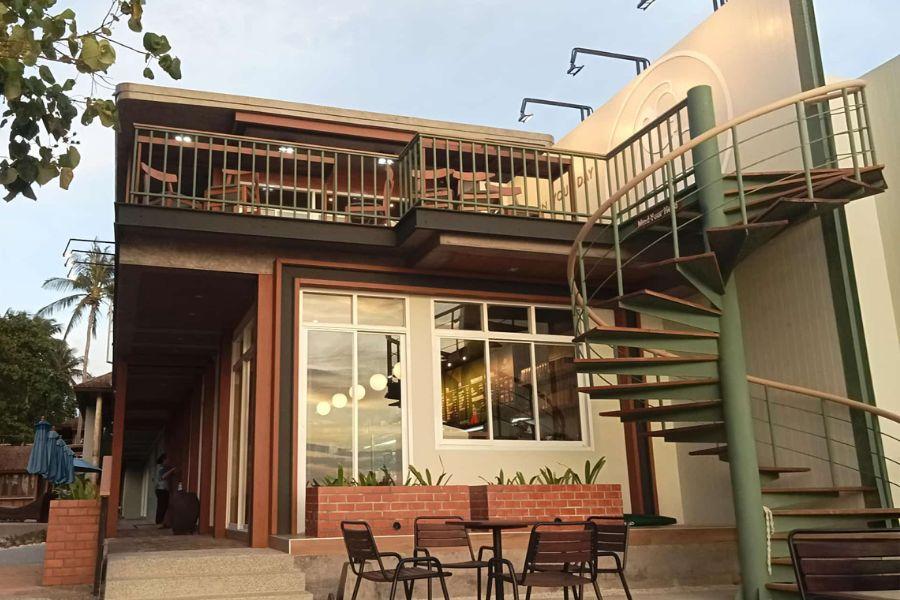 Amazon Café at Railay Bay, Krabi – Coffee with the Most Stunning View in Thailand