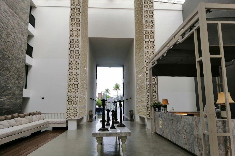 How to Get from Lumpini Park to Koh Chang Hotel: Boonsiri Bus & Hotel Transfer Guide