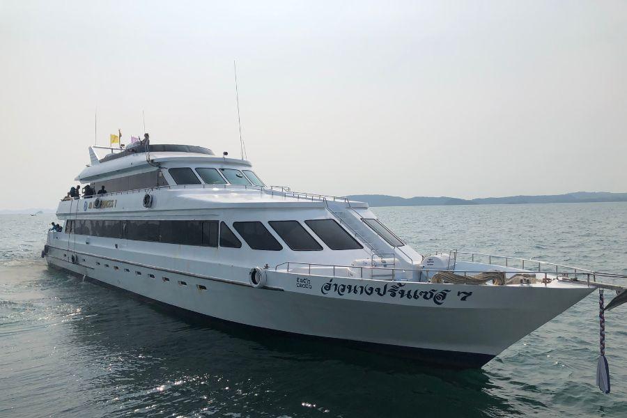 Phi Phi to Ao Nang Made Simple: Which Boat to Take, What It Costs and When to Go